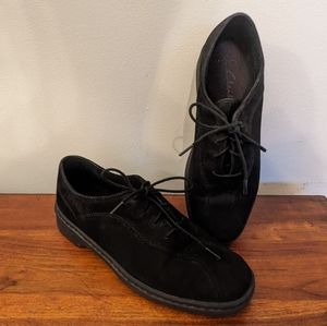 Clarks Shoes Womens 7 M Oxford Lace Up Flats 31261 Black Suede Bicycle Toe